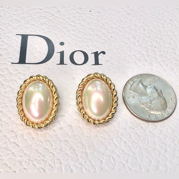 CHRISTIAN DIOR Stunning Vintage Clip on Pearl Earrings 1980s, Paris - Picture 3 of 7